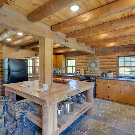Cozy Log Cabin Getaway With Fire Pit And 3 Acres! Ruckersville Bagian luar foto