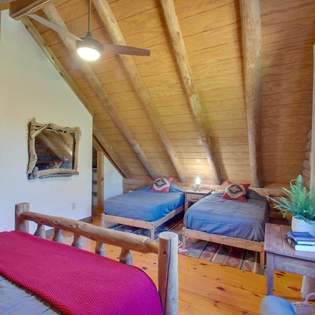 Cozy Log Cabin Getaway With Fire Pit And 3 Acres! Ruckersville Bagian luar foto