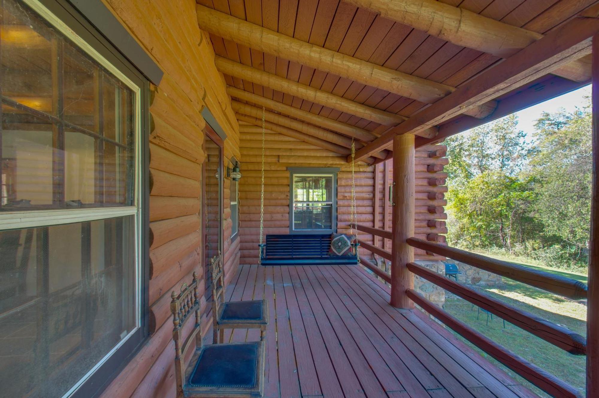 Cozy Log Cabin Getaway With Fire Pit And 3 Acres! Ruckersville Bagian luar foto