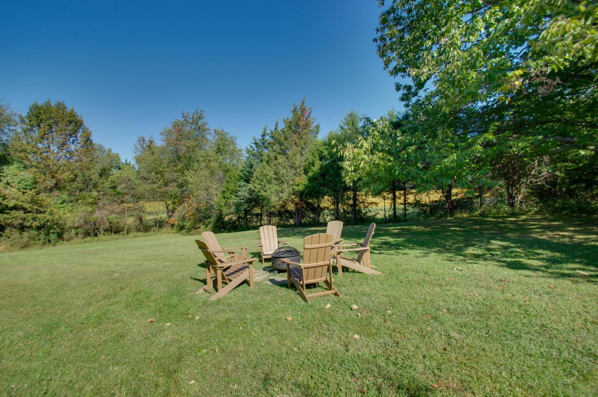 Cozy Log Cabin Getaway With Fire Pit And 3 Acres! Ruckersville Bagian luar foto