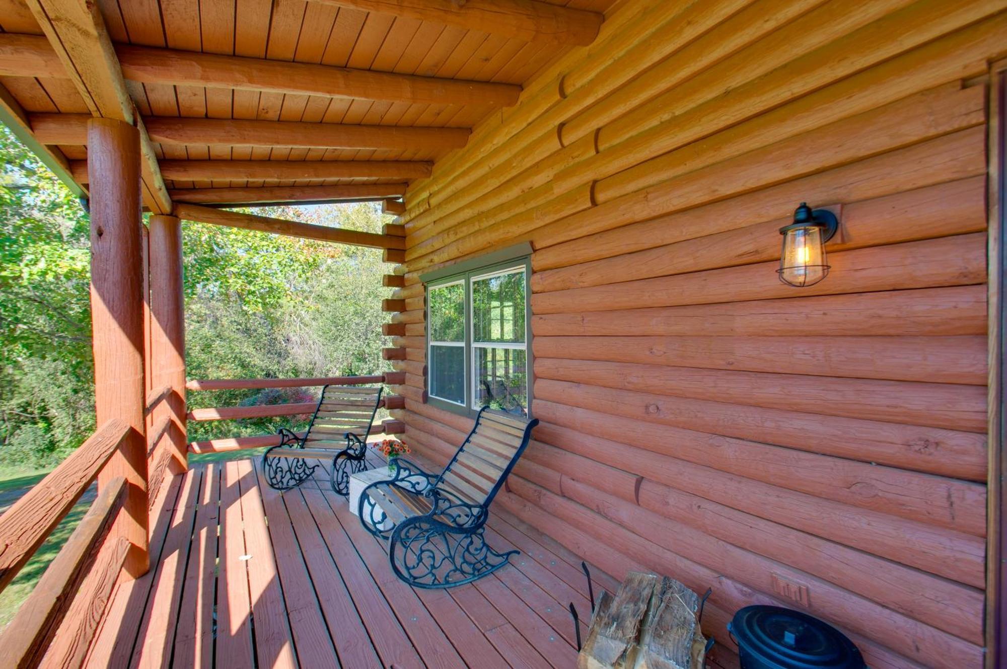 Cozy Log Cabin Getaway With Fire Pit And 3 Acres! Ruckersville Bagian luar foto